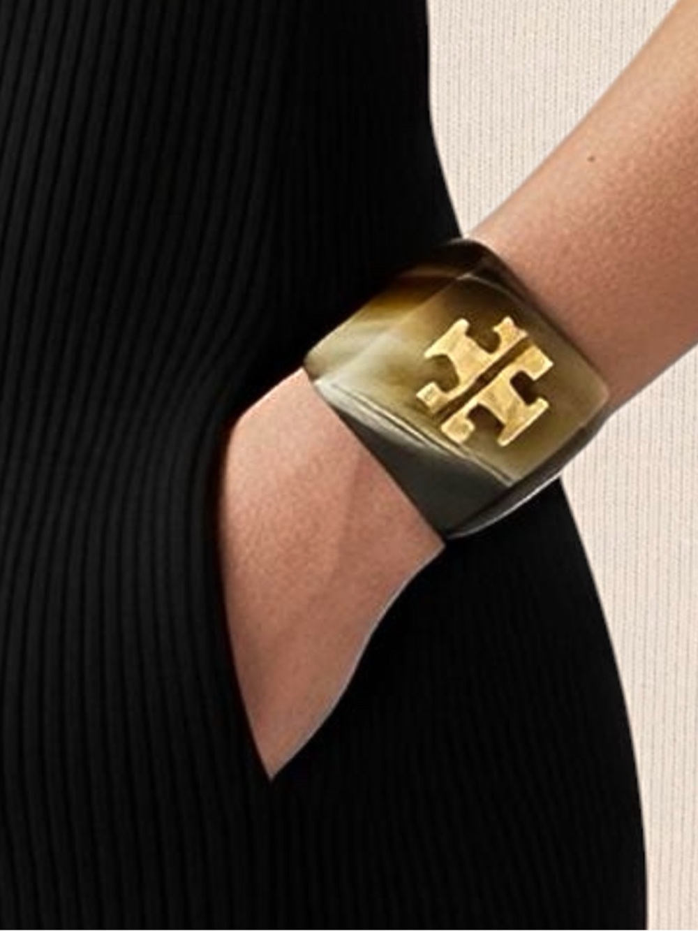 NWOT Authentic Vintage Tory Burch Resin  Adjustable Arm Cuff